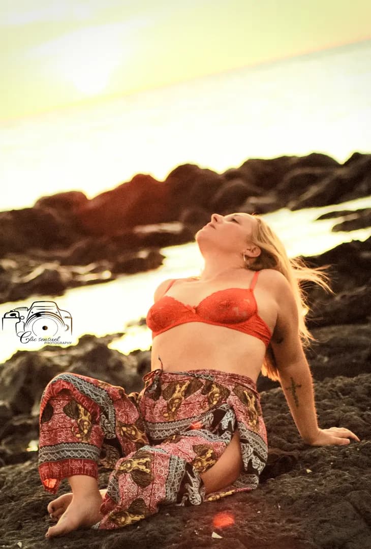 Douce-louve – MYM creator profile picture