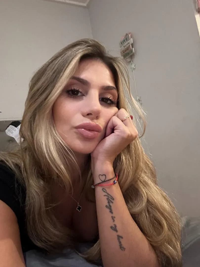 Oli_jolie – MYM creator