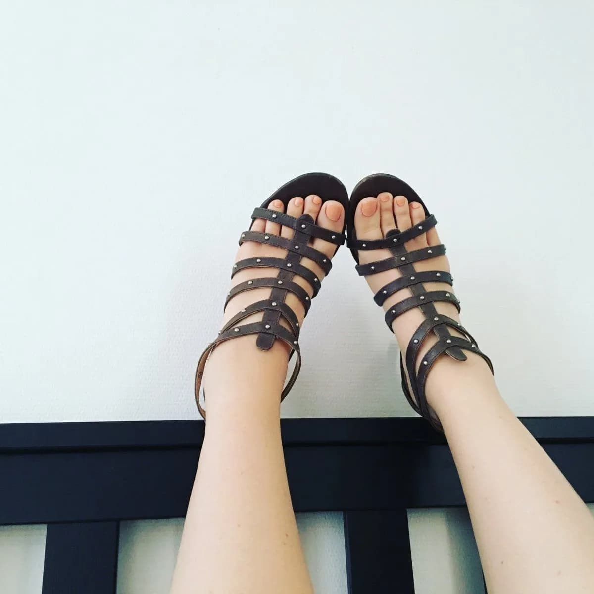 Pieds_dapolline – MYM creator