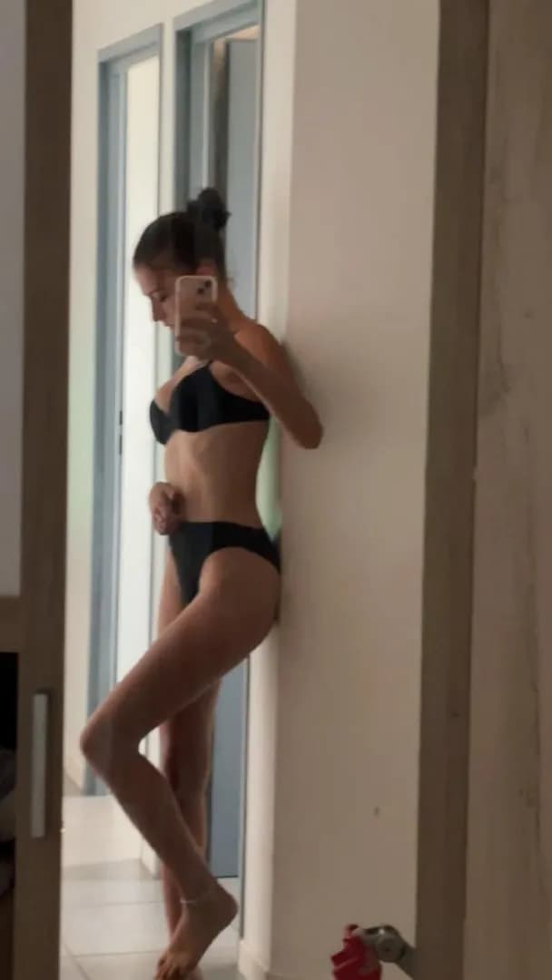 Alineofficiel – MYM creator