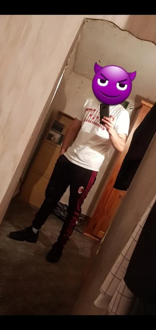 Anthoosoumis – MYM creator