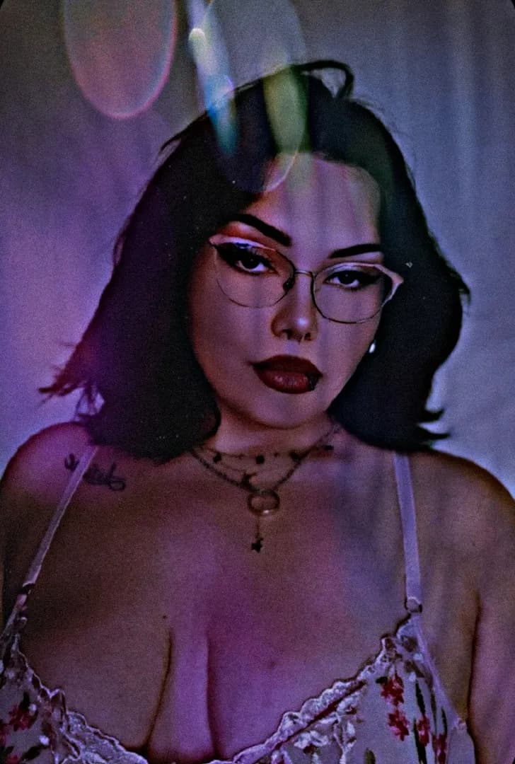 Curve_666 – MYM creator