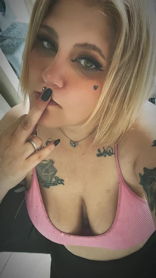 Effyartxxx – MYM creator