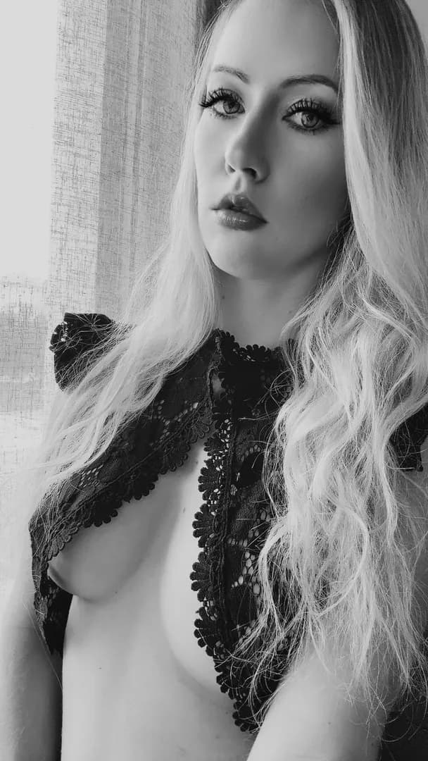 Emmy-2 – MYM creator profile picture