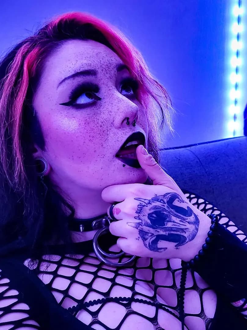 Foxi_666_ – MYM creator