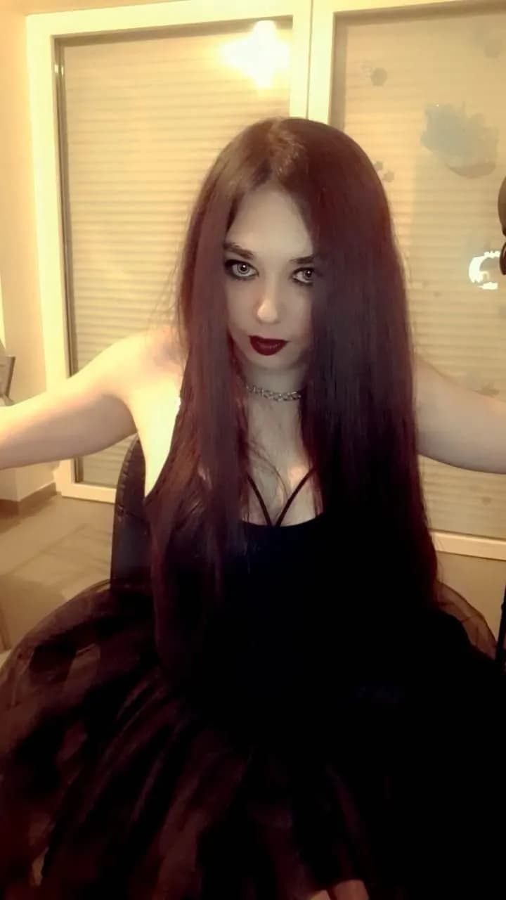 Hellanaa666 – MYM creator