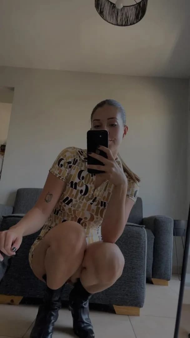 Kinkycherry – MYM creator