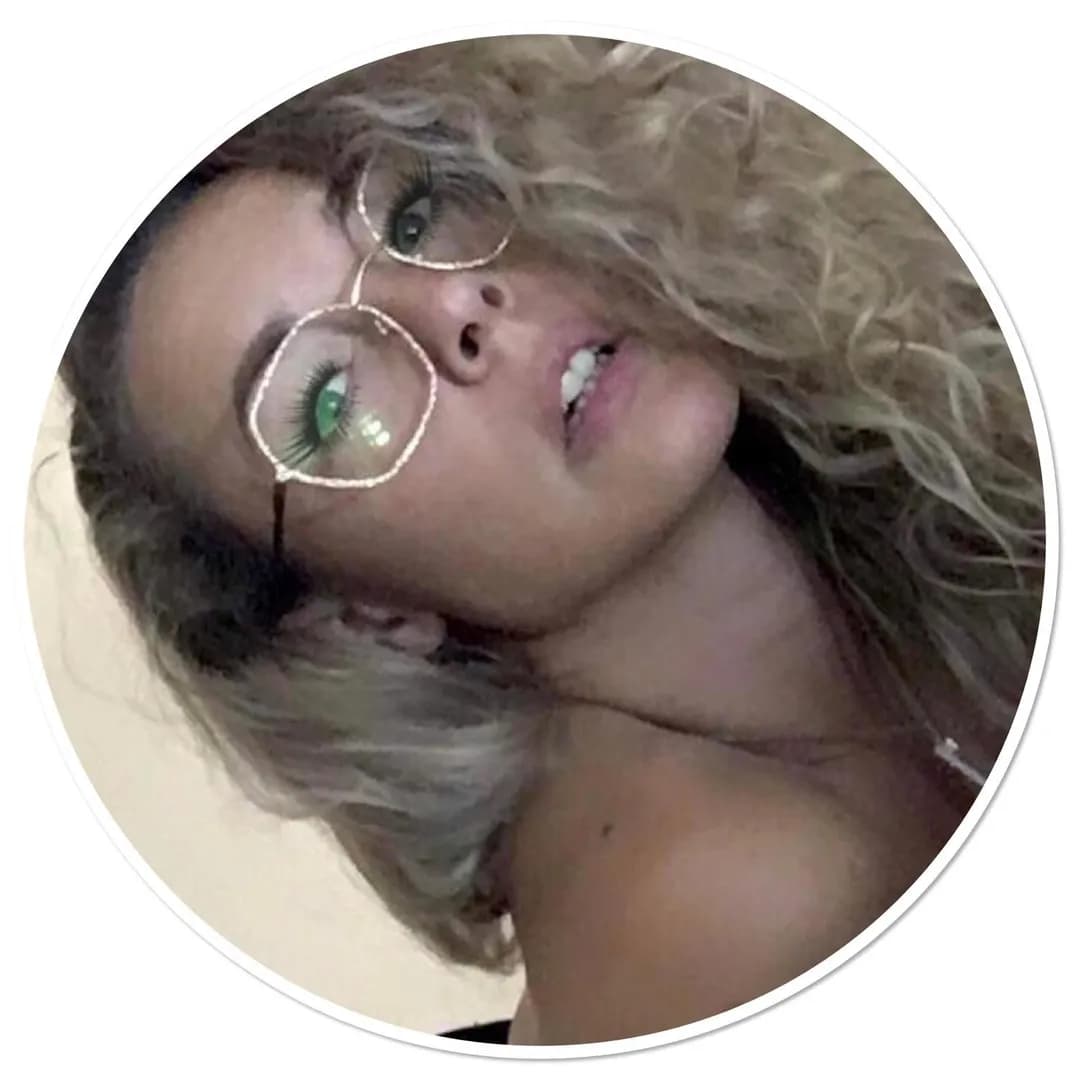 Lisa-modele – MYM creator