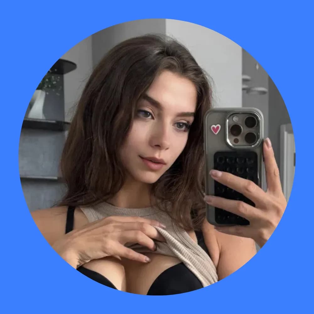 Littlepetitecla – MYM creator profile picture