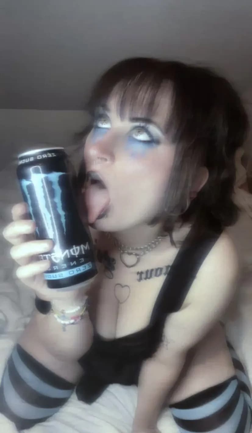 Lolahysteria – MYM creator