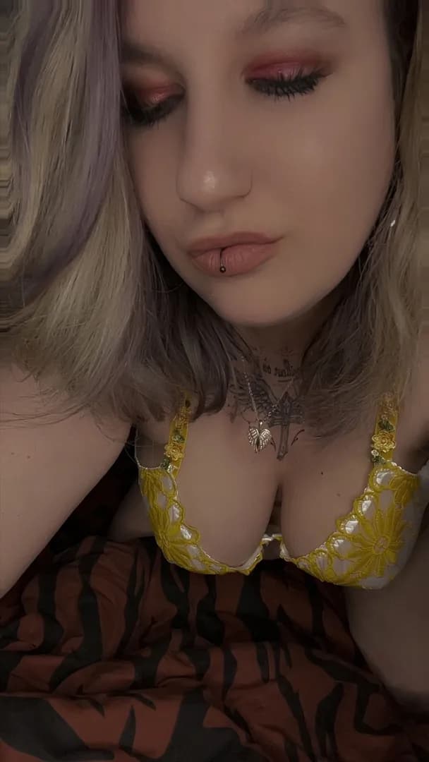 Luxira – MYM creator profile picture