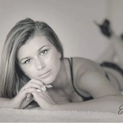 Meganevdb – MYM creator