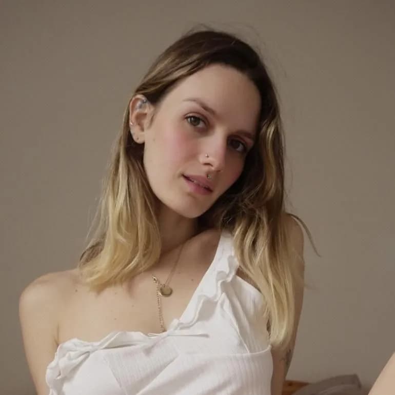 Ninaromane – MYM creator